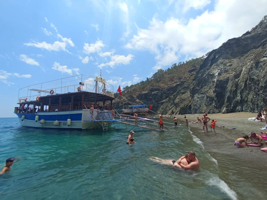 porto Ceneviz antalya