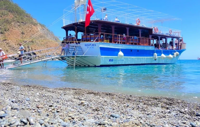 porto Ceneviz antalya